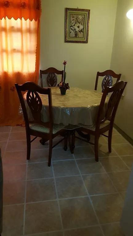 Apartment 504 Saint Augustine Trinité-et-Tobago